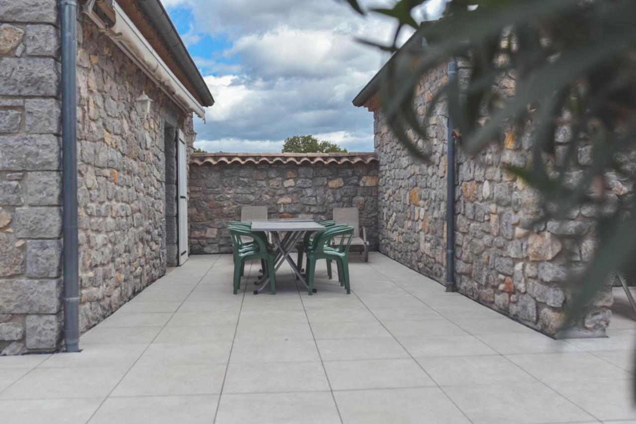 Chateau De Chaussy Ruoms Dış mekan fotoğraf